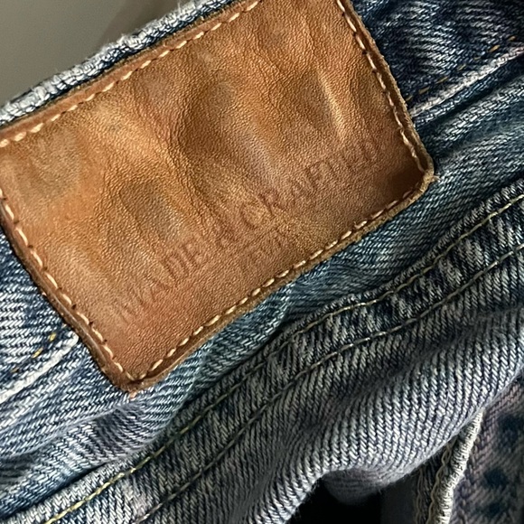 Levi’s Made and Crafted • Light Wash Tack Slim Classic Blue Jeans - Picture 7 of 10